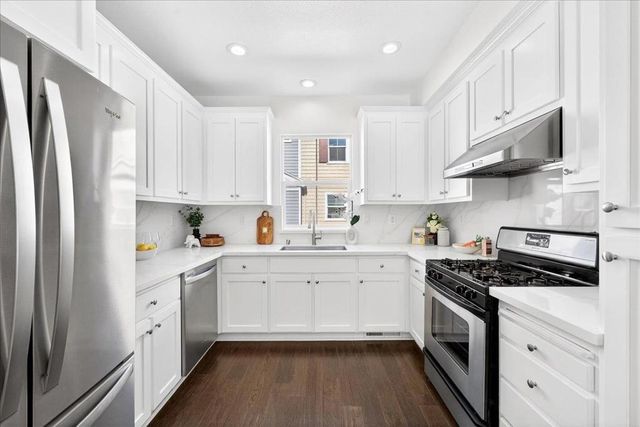 679 Pinnacles Terrace, Sunnyvale, CA 94085