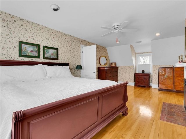 243 Upland Ave, Newton, MA 02461