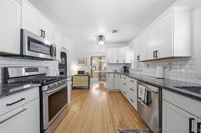 1523 S Gary Place, Tulsa, OK 74112