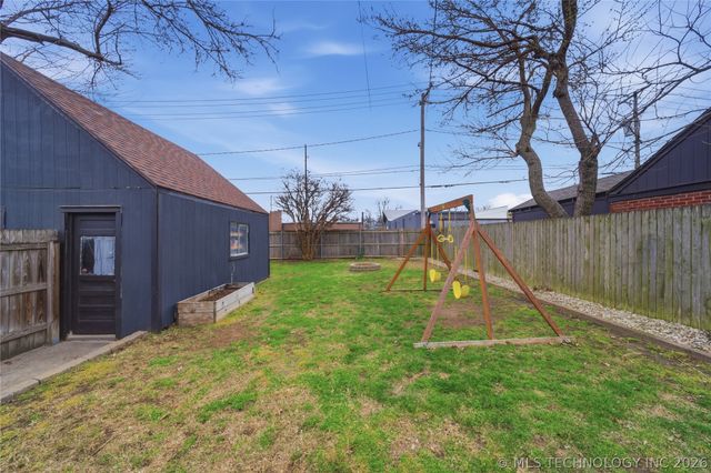 1523 S Gary Place, Tulsa, OK 74112