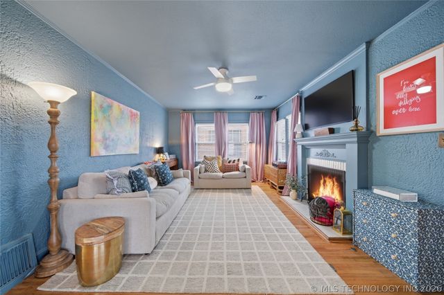 1523 S Gary Place, Tulsa, OK 74112