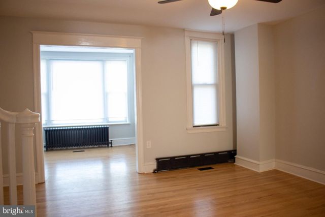5910 HENRY AVE, Philadelphia, PA 19128