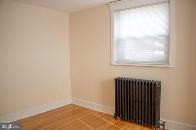 5910 HENRY AVE, Philadelphia, PA 19128