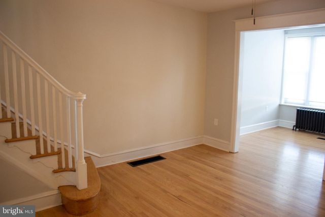 5910 HENRY AVE, Philadelphia, PA 19128