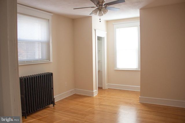 5910 HENRY AVE, Philadelphia, PA 19128