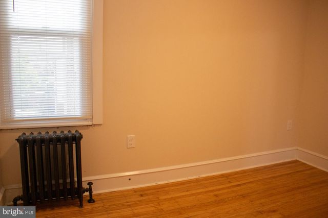 5910 HENRY AVE, Philadelphia, PA 19128