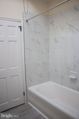 5910 HENRY AVE, Philadelphia, PA 19128