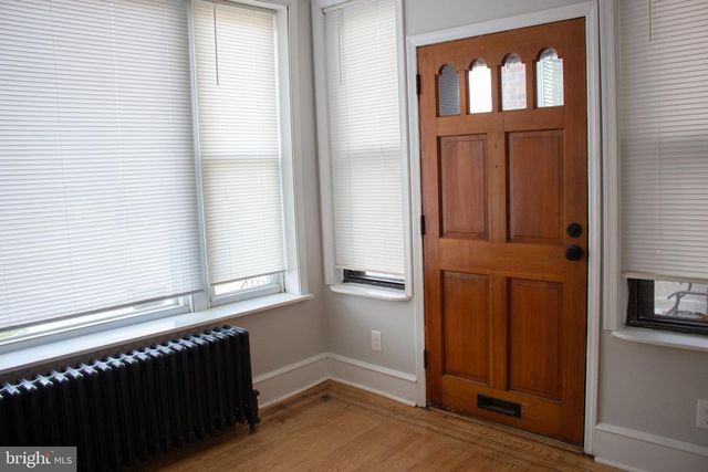 5910 HENRY AVE, Philadelphia, PA 19128