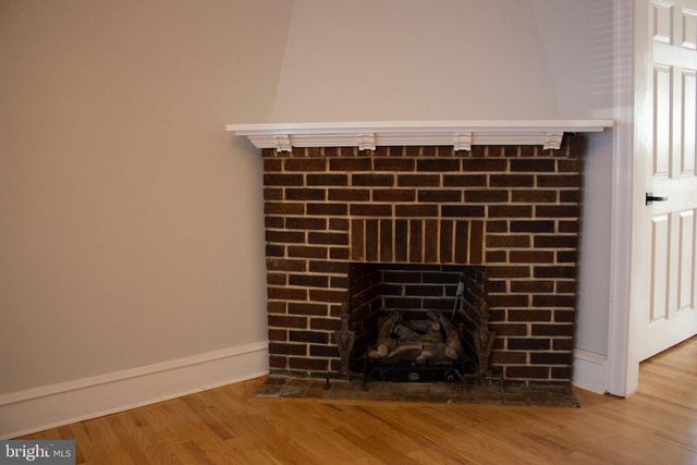 5910 HENRY AVE, Philadelphia, PA 19128