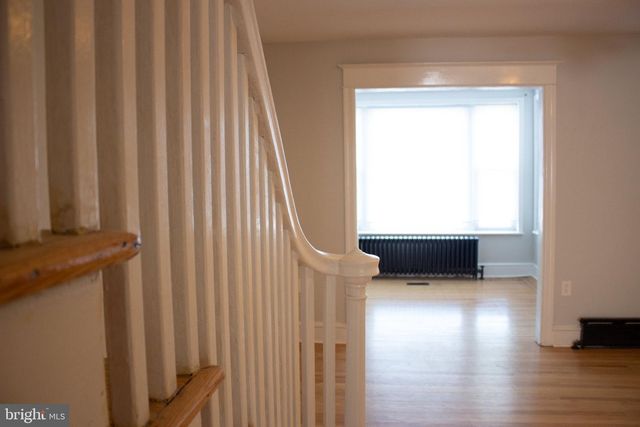 5910 HENRY AVE, Philadelphia, PA 19128