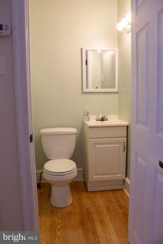 5910 HENRY AVE, Philadelphia, PA 19128
