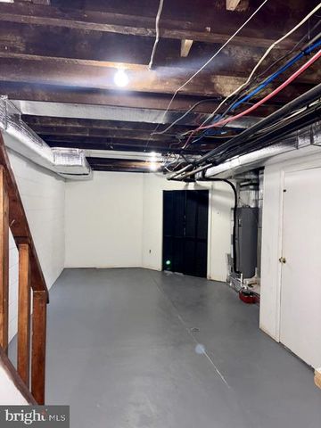 5910 HENRY AVE, Philadelphia, PA 19128