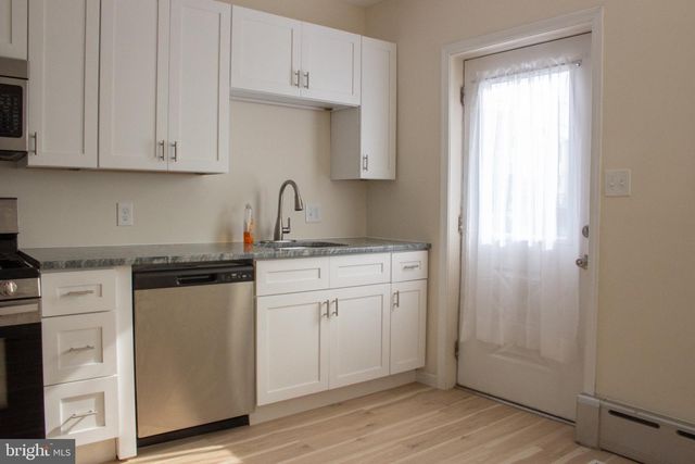 5910 HENRY AVE, Philadelphia, PA 19128