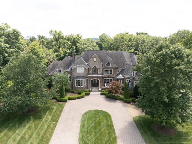 2323 Woodmont Blvd, Nashville, TN 37215