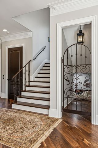 2323 Woodmont Blvd, Nashville, TN 37215