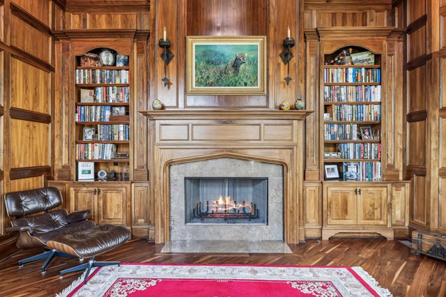 2323 Woodmont Blvd, Nashville, TN 37215