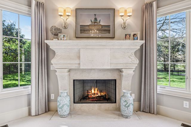 2323 Woodmont Blvd, Nashville, TN 37215