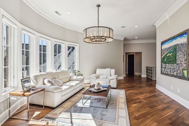2323 Woodmont Blvd, Nashville, TN 37215