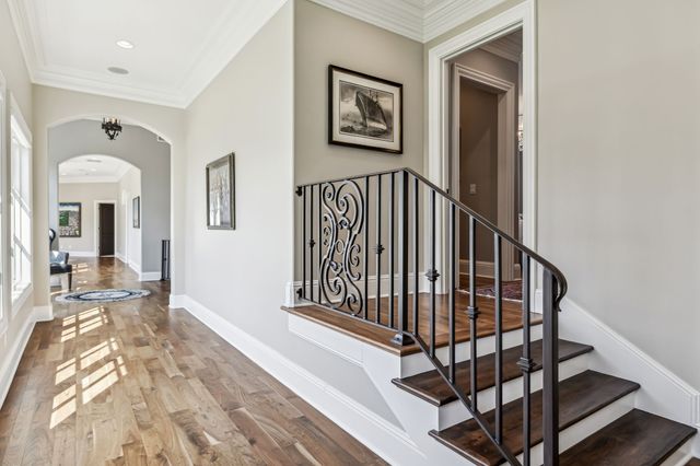 2323 Woodmont Blvd, Nashville, TN 37215