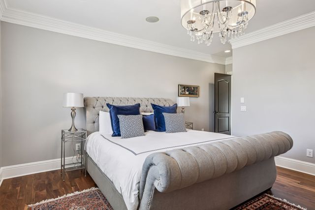 2323 Woodmont Blvd, Nashville, TN 37215