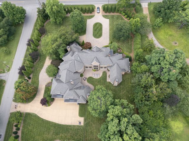 2323 Woodmont Blvd, Nashville, TN 37215