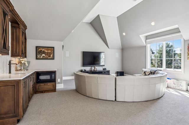 2323 Woodmont Blvd, Nashville, TN 37215