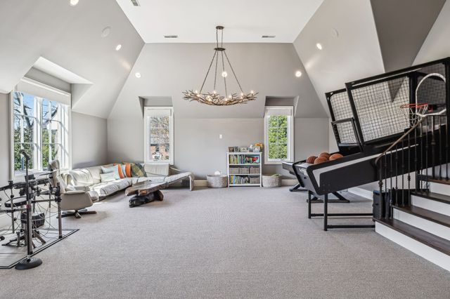 2323 Woodmont Blvd, Nashville, TN 37215