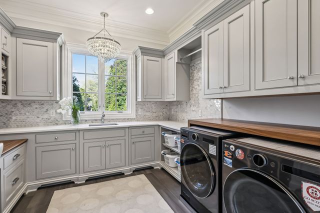 2323 Woodmont Blvd, Nashville, TN 37215