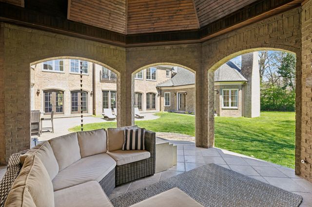 2323 Woodmont Blvd, Nashville, TN 37215