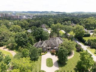 2323 Woodmont Blvd, Nashville, TN 37215
