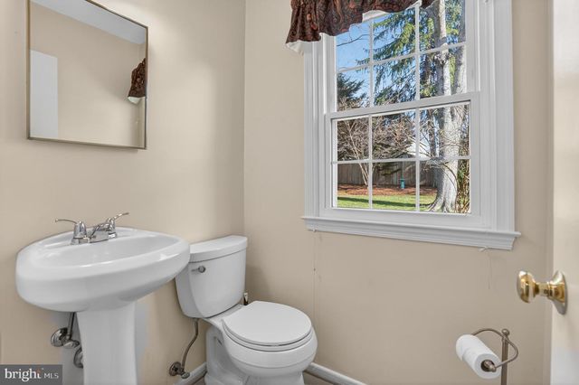 5401 KINNERLY CT, Burke, VA 22015