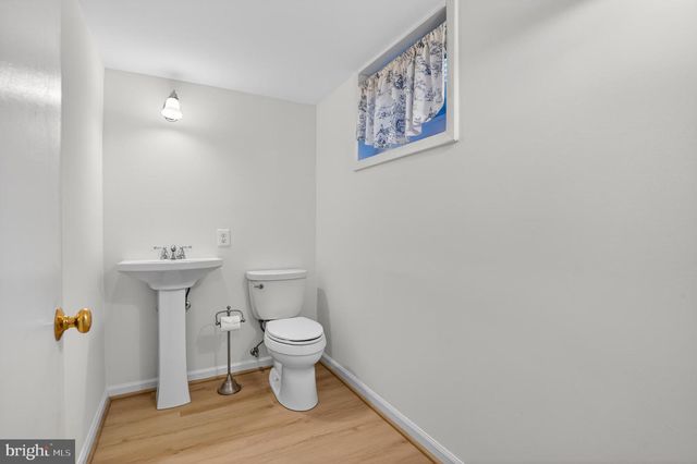 5401 KINNERLY CT, Burke, VA 22015