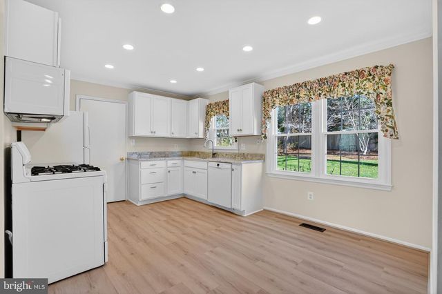 5401 KINNERLY CT, Burke, VA 22015