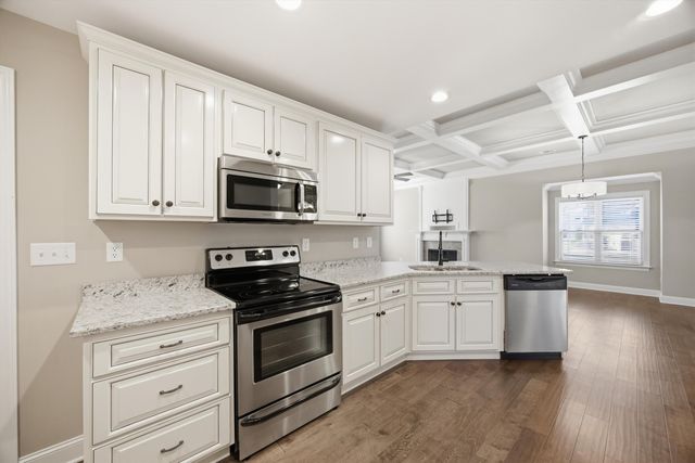 39 Daybreak Drive, Rossville, GA 30741