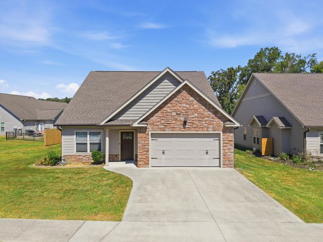 39 Daybreak Drive, Rossville, GA 30741