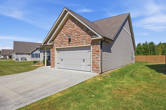39 Daybreak Drive, Rossville, GA 30741