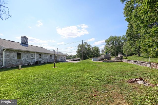 735 ROSEDALE AVE, Middletown, PA 17057
