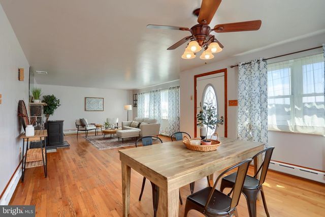 735 ROSEDALE AVE, Middletown, PA 17057