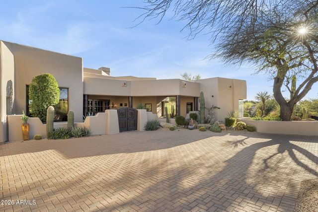 10639 E Mark Lane, Scottsdale, AZ 85262