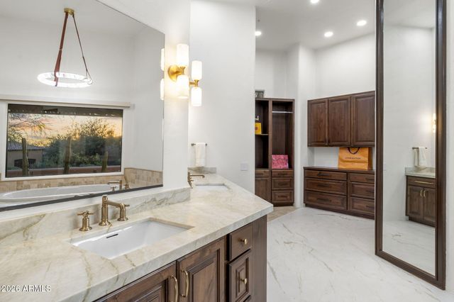 10639 E Mark Lane, Scottsdale, AZ 85262