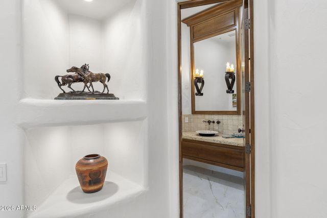 10639 E Mark Lane, Scottsdale, AZ 85262