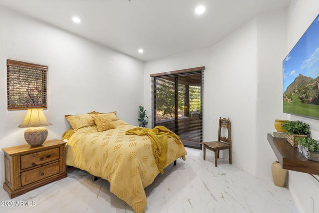 10639 E Mark Lane, Scottsdale, AZ 85262