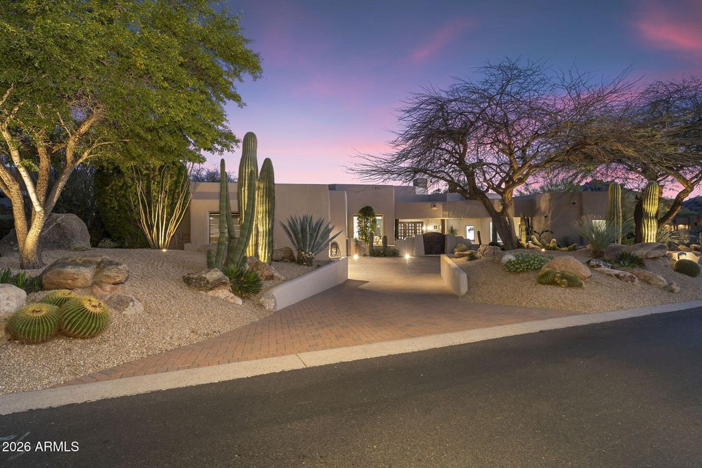 Image 102 of property listing at 10639 E Mark Lane, Scottsdale, AZ 85262