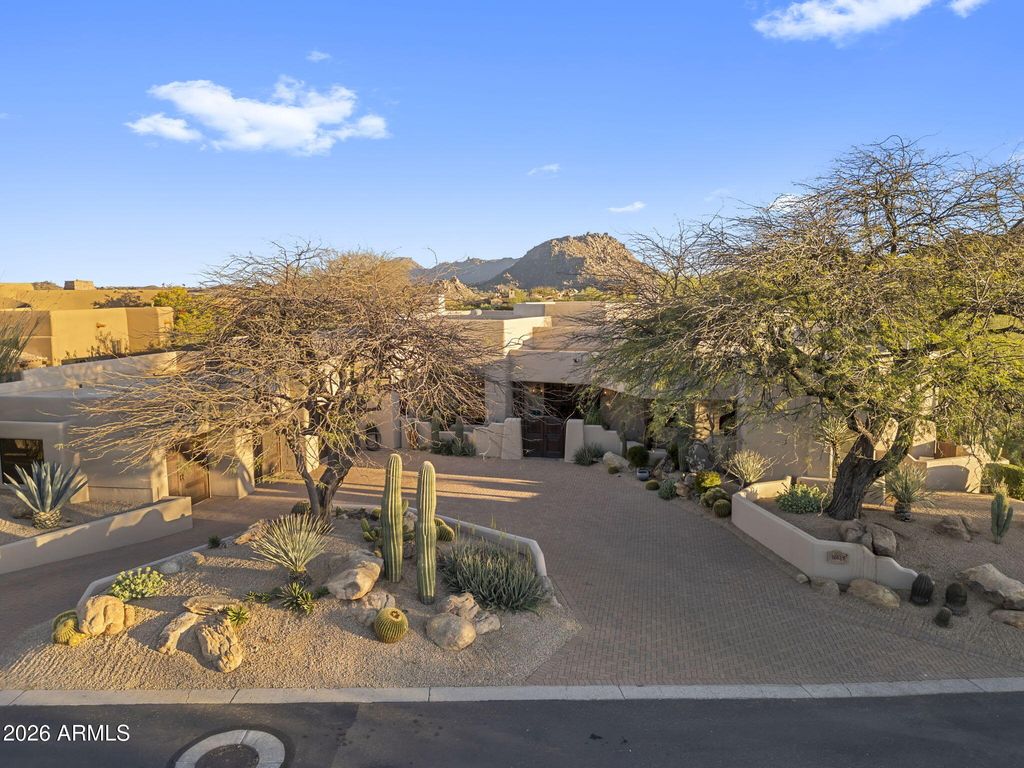 Image 107 of property listing at 10639 E Mark Lane, Scottsdale, AZ 85262