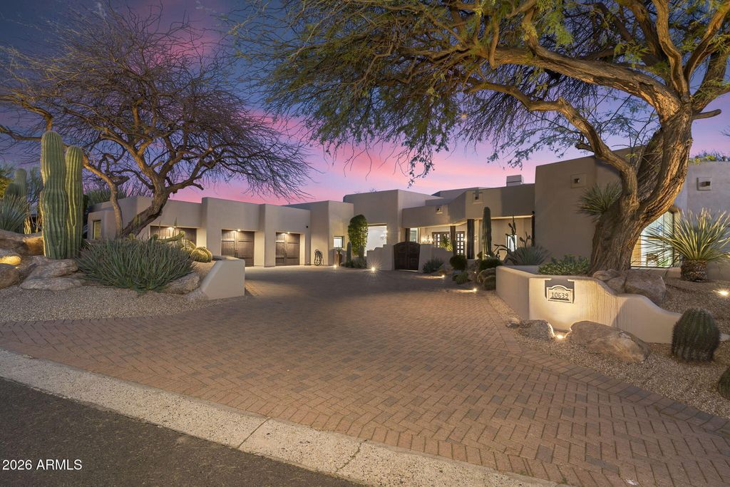 Image 112 of property listing at 10639 E Mark Lane, Scottsdale, AZ 85262