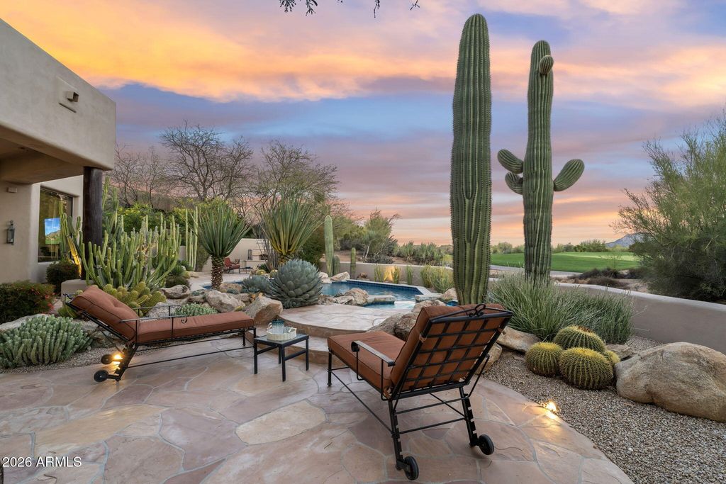 Image 17 of property listing at 10639 E Mark Lane, Scottsdale, AZ 85262