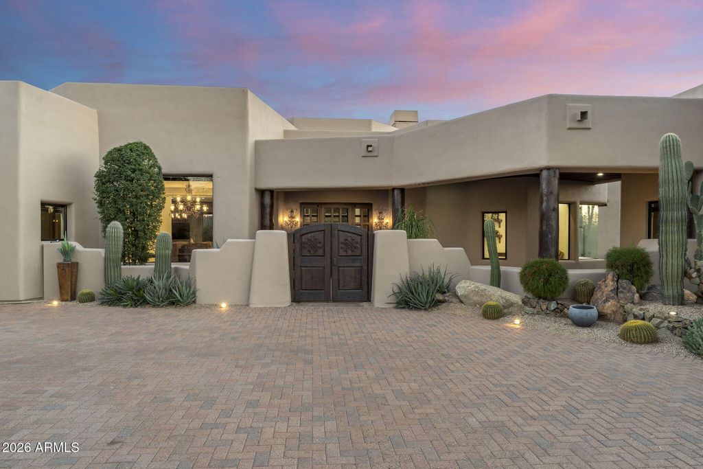 Image 31 of property listing at 10639 E Mark Lane, Scottsdale, AZ 85262