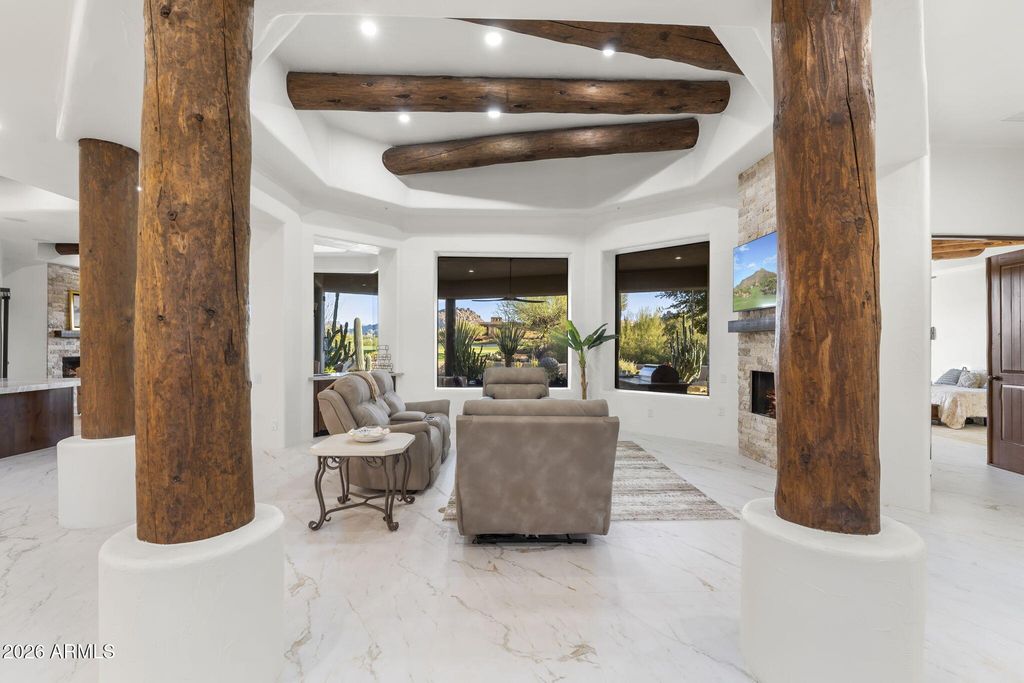 Image 34 of property listing at 10639 E Mark Lane, Scottsdale, AZ 85262