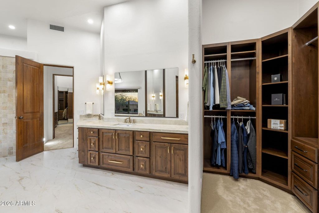 Image 41 of property listing at 10639 E Mark Lane, Scottsdale, AZ 85262