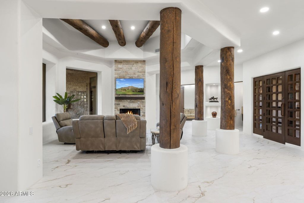 Image 52 of property listing at 10639 E Mark Lane, Scottsdale, AZ 85262